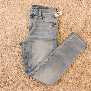 ✨ HOST PICK ✨ Old Navy Rockstar Super Skinny Jeans